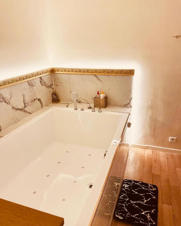 Jacuzzi Love Room Paris Ngoại thất bức ảnh